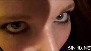 Очаровательные милые делятся своими сочными кисками и любовными пузырями - порно видео